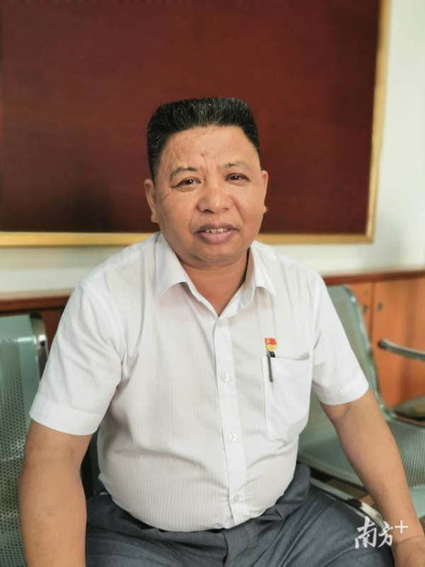 河源市源城区坪围村党支部书记李远通。 河源市源城区坪围村党支部书记李远通。