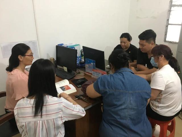 爱国街道掀起学习《习近平谈治国理政》第三卷热潮